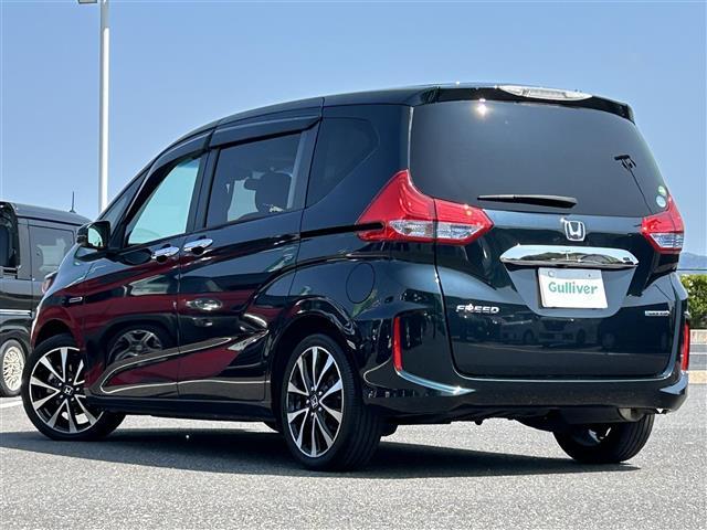 フリードハイブリッド ハイブリッド・Ｇホンダセンシング　社外ナビ　ＣＤ／ＤＶＤ／ＤＴＶ／Ｂｌｕｅｔｏｏｔｈ　バックカメラ　両側パワースライドドア　レーダークルーズコントロール　ビルトインＥＴＣ　ＬＥＤオートライト　ステアリングスイッチ　フロアマット（42枚目）
