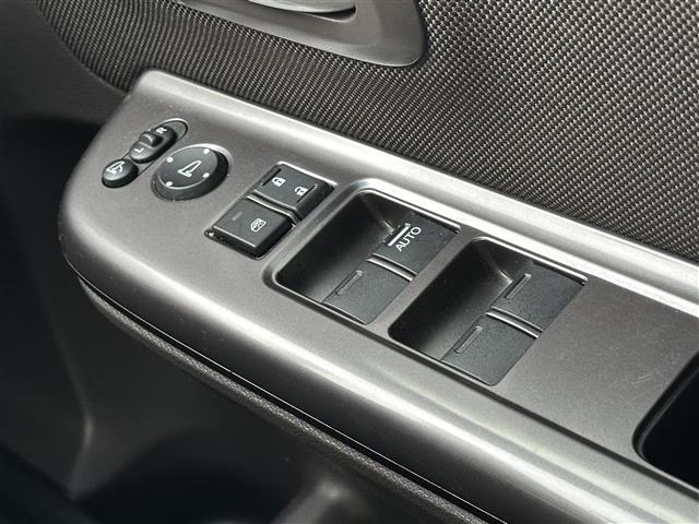 フリードハイブリッド ハイブリッド・Ｇホンダセンシング　純正ナビ　ＣＤ／ＤＶＤ／ＤＴＶ／Ｂｌｕｅｔｏｏｔｈ　バックカメラ　両側パワースライドドア　レーダークルーズコントロール　純正ホイール付きサマータイヤ積込　ＬＥＤオートライト　前後ドラレコ　ＥＴＣ（17枚目）