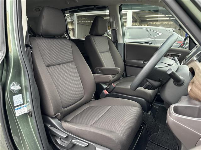 フリードハイブリッド ハイブリッド・Ｇホンダセンシング　純正ナビ　ＣＤ／ＤＶＤ／ＤＴＶ／Ｂｌｕｅｔｏｏｔｈ　バックカメラ　両側パワースライドドア　レーダークルーズコントロール　純正ホイール付きサマータイヤ積込　ＬＥＤオートライト　前後ドラレコ　ＥＴＣ（23枚目）