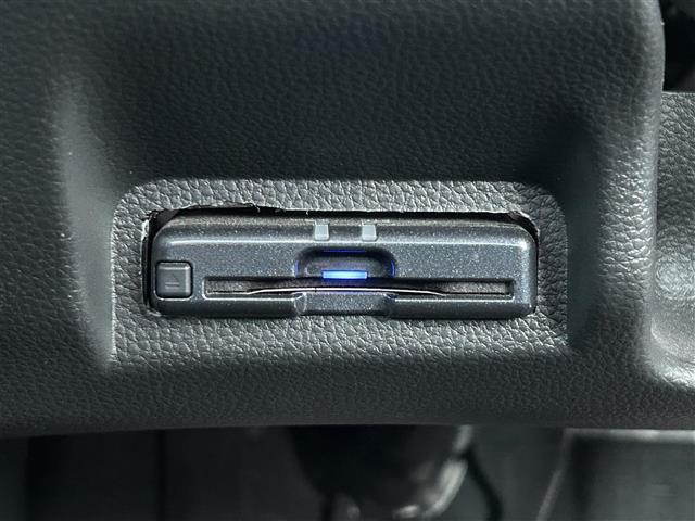 ヴェゼル ｅ：ＨＥＶ　Ｚ　ホンダセンシング　１０インチフローティングナビ　ＤＶＤ／ＤＴＶ／Ｂｌｕｅｔｏｏｔｈ　バックカメラ　レーダークルーズコントロール　ＬＥＤオートライト　コーナーセンサー　ＢＳＭ　ビルトインＥＴＣ　ドラレコ（19枚目）