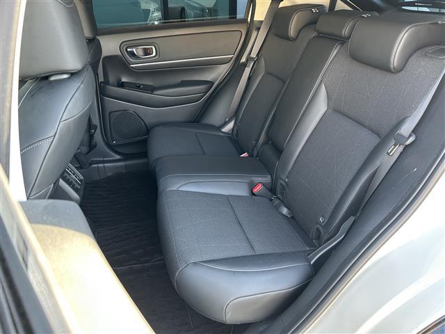ヴェゼル ｅ：ＨＥＶ　Ｚ　ホンダセンシング　１０インチフローティングナビ　ＤＶＤ／ＤＴＶ／Ｂｌｕｅｔｏｏｔｈ　バックカメラ　レーダークルーズコントロール　ＬＥＤオートライト　コーナーセンサー　ＢＳＭ　ビルトインＥＴＣ　ドラレコ（24枚目）
