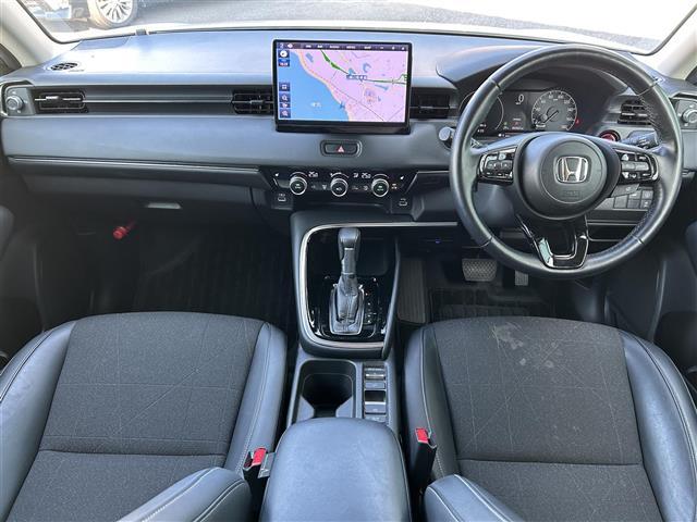 ヴェゼル ｅ：ＨＥＶ　Ｚ　ホンダセンシング　１０インチフローティングナビ　ＤＶＤ／ＤＴＶ／Ｂｌｕｅｔｏｏｔｈ　バックカメラ　レーダークルーズコントロール　ＬＥＤオートライト　コーナーセンサー　ＢＳＭ　ビルトインＥＴＣ　ドラレコ（42枚目）