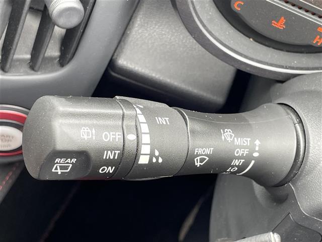 フェアレディＺ ニスモ　ワンオーナー　純正ナビ　ＤＶＤ／ＤＴＶ　バックカメラ　ステアリングスイッチ　ＮＩＳＭＯ専用ＲＥＣＡＲＯシート　ＮＩＳＭＯ専用フロアマット　ＮＩＳＭＯマフラー　ＮＩＳＭＯタワーバー　ＢＯＳＥサウンド（16枚目）