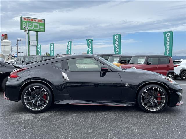 フェアレディＺ ニスモ　ワンオーナー　純正ナビ　ＤＶＤ／ＤＴＶ　バックカメラ　ステアリングスイッチ　ＮＩＳＭＯ専用ＲＥＣＡＲＯシート　ＮＩＳＭＯ専用フロアマット　ＮＩＳＭＯマフラー　ＮＩＳＭＯタワーバー　ＢＯＳＥサウンド（41枚目）