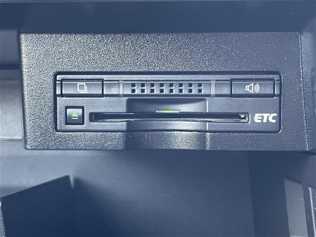 ＨＳ ＨＳ２５０ｈ　プリクラッシュセーフティ　純正ナビ　ＤＶＤ／ＤＴＶ／Ｂｌｕｅｔｏｏｔｈ　フロント／バックカメラ　レーダークルーズコントロール　ＬＥＤオートライト　ビルトインＥＴＣ　前後ドライブレコーダー　フロアマット（19枚目）