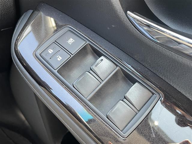 ＨＳ ＨＳ２５０ｈ　プリクラッシュセーフティ　純正ナビ　ＤＶＤ／ＤＴＶ／Ｂｌｕｅｔｏｏｔｈ　フロント／バックカメラ　レーダークルーズコントロール　ＬＥＤオートライト　ビルトインＥＴＣ　前後ドライブレコーダー　フロアマット（20枚目）