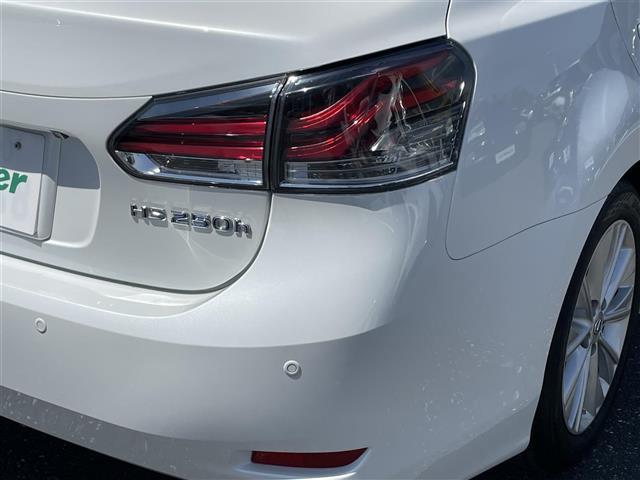 ＨＳ ＨＳ２５０ｈ　プリクラッシュセーフティ　純正ナビ　ＤＶＤ／ＤＴＶ／Ｂｌｕｅｔｏｏｔｈ　フロント／バックカメラ　レーダークルーズコントロール　ＬＥＤオートライト　ビルトインＥＴＣ　前後ドライブレコーダー　フロアマット（41枚目）