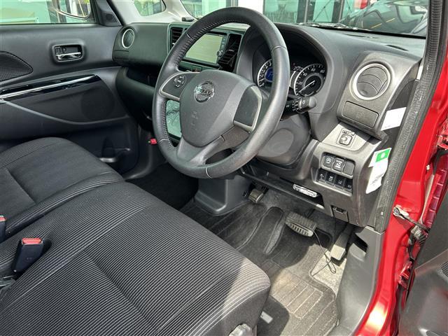 デイズルークス ハイウェイスター　Ｘターボ　４ＷＤ　エマージェンシーブレーキ　純正ナビ　ＤＶＤ／ＤＴＶ／Ｂｌｕｅｔｏｏｔｈ　アラウンドビューモニター　片側パワースライドドア　ステアリングスイッチ　ドライブレコーダー　シートヒーター　ＥＴＣ（19枚目）