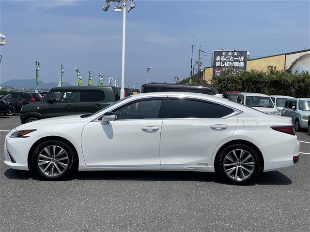 ＥＳ ＥＳ３００ｈ　バージョンＬ　サンルーフ　純正ナビ　パノラミックビューモニター　デジタルミラー　レーダークルーズコントロール　クリアランスソナー　ＢＳＭ　ＨＵＤ　ＬＥＤオートライト　ベージュレザーシート　シートベンチレーション（38枚目）
