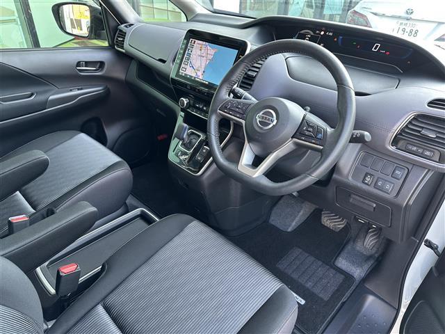 セレナ ｅ－パワー　ハイウェイスターＶ　プロパイロット　純正１０インチナビ　ＤＶＤ／Ｂｌｕ－ｒａｙ／ＤＴＶ／Ｂｌｕｅｔｏｏｔｈ　アラウンドビューモニター　純正フリップダウンモニター　両側パワースライドドア　社外ＡＷ付スタッドレス積み込み（26枚目）