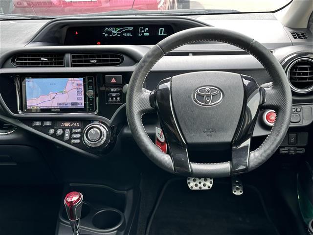 アクア Ｇ　Ｇ’ｓ　社外ナビ☆ＣＤ／ＤＶＤ／ＤＴＶ／Ｂｌｕｅｔｏｏｔｈ☆スマートキー☆プッシュスタート　☆ＬＥＤオートライト☆Ｇｓ専用アルミホイール☆Ｇｓ専用シート☆ＥＴＣ☆ドアバイザー（2枚目）