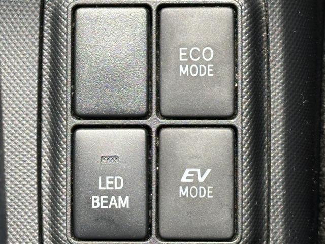アクア Ｇ　Ｇ’ｓ　社外ナビ☆ＣＤ／ＤＶＤ／ＤＴＶ／Ｂｌｕｅｔｏｏｔｈ☆スマートキー☆プッシュスタート　☆ＬＥＤオートライト☆Ｇｓ専用アルミホイール☆Ｇｓ専用シート☆ＥＴＣ☆ドアバイザー（7枚目）