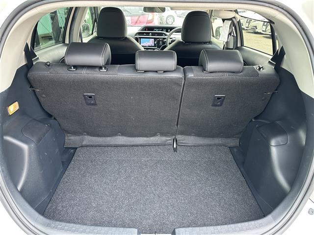 アクア Ｇ　Ｇ’ｓ　社外ナビ☆ＣＤ／ＤＶＤ／ＤＴＶ／Ｂｌｕｅｔｏｏｔｈ☆スマートキー☆プッシュスタート　☆ＬＥＤオートライト☆Ｇｓ専用アルミホイール☆Ｇｓ専用シート☆ＥＴＣ☆ドアバイザー（25枚目）