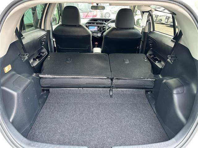 アクア Ｇ　Ｇ’ｓ　社外ナビ☆ＣＤ／ＤＶＤ／ＤＴＶ／Ｂｌｕｅｔｏｏｔｈ☆スマートキー☆プッシュスタート　☆ＬＥＤオートライト☆Ｇｓ専用アルミホイール☆Ｇｓ専用シート☆ＥＴＣ☆ドアバイザー（26枚目）