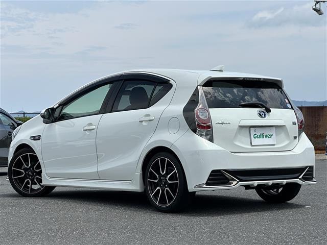 アクア Ｇ　Ｇ’ｓ　社外ナビ☆ＣＤ／ＤＶＤ／ＤＴＶ／Ｂｌｕｅｔｏｏｔｈ☆スマートキー☆プッシュスタート　☆ＬＥＤオートライト☆Ｇｓ専用アルミホイール☆Ｇｓ専用シート☆ＥＴＣ☆ドアバイザー（28枚目）