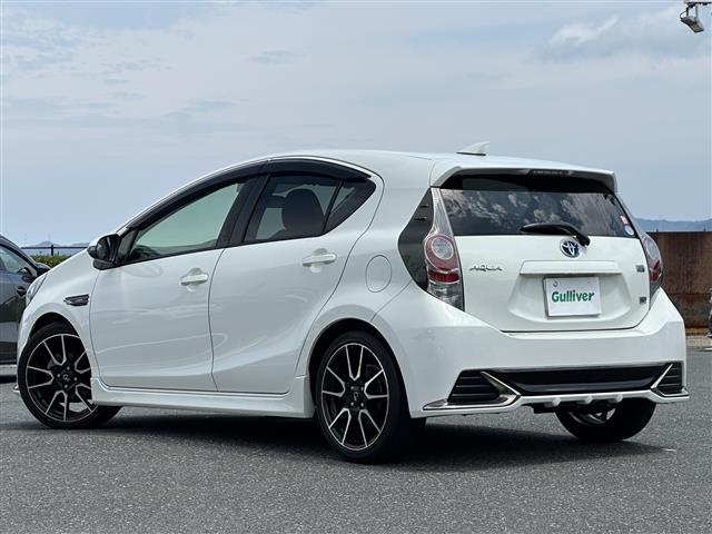 アクア Ｇ　Ｇ’ｓ　社外ナビ☆ＣＤ／ＤＶＤ／ＤＴＶ／Ｂｌｕｅｔｏｏｔｈ☆スマートキー☆プッシュスタート　☆ＬＥＤオートライト☆Ｇｓ専用アルミホイール☆Ｇｓ専用シート☆ＥＴＣ☆ドアバイザー（42枚目）