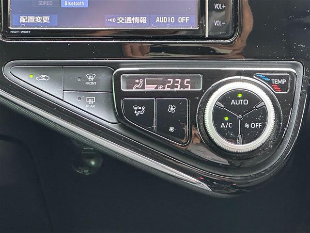 アクア Ｓスタイルブラック　トヨタセーフティセンス　純正ナビ　ＣＤ／ＤＶＤ／ＤＴＶ／Ｂｌｕｅｔｏｏｔｈ　バックカメラ　ＬＥＤオートライト　ビルトインＥＴＣ　ステアリングスイッチ　スマートキー　プッシュスタート　純正フロアマット（7枚目）