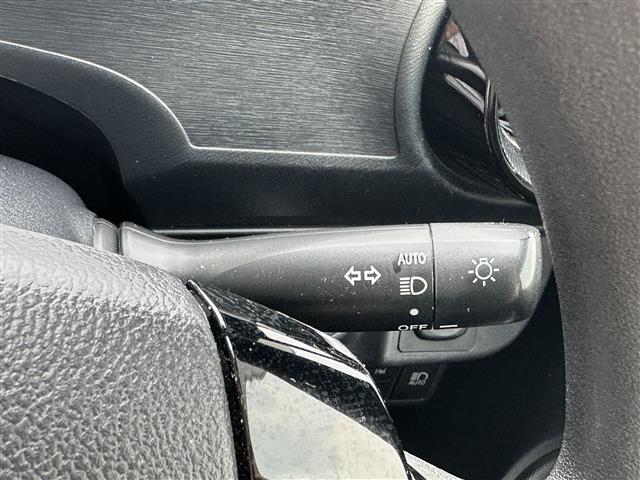 アクア Ｓスタイルブラック　トヨタセーフティセンス　純正ナビ　ＣＤ／ＤＶＤ／ＤＴＶ／Ｂｌｕｅｔｏｏｔｈ　バックカメラ　ＬＥＤオートライト　ビルトインＥＴＣ　ステアリングスイッチ　スマートキー　プッシュスタート　純正フロアマット（14枚目）
