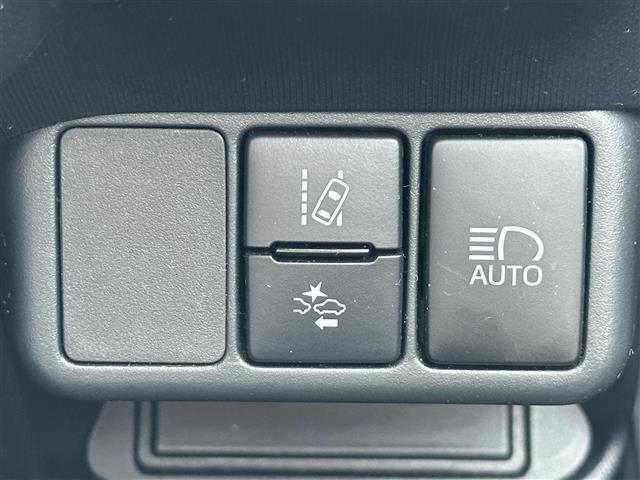 アクア Ｓスタイルブラック　トヨタセーフティセンス　純正ナビ　ＣＤ／ＤＶＤ／ＤＴＶ／Ｂｌｕｅｔｏｏｔｈ　バックカメラ　ＬＥＤオートライト　ビルトインＥＴＣ　ステアリングスイッチ　スマートキー　プッシュスタート　純正フロアマット（17枚目）