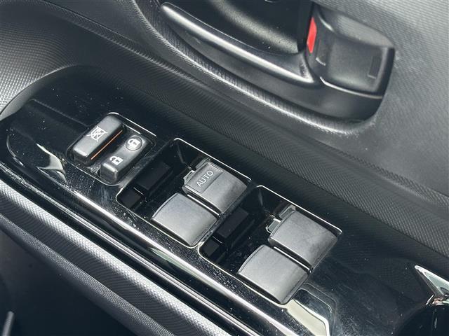 アクア Ｓスタイルブラック　トヨタセーフティセンス　純正ナビ　ＣＤ／ＤＶＤ／ＤＴＶ／Ｂｌｕｅｔｏｏｔｈ　バックカメラ　ＬＥＤオートライト　ビルトインＥＴＣ　ステアリングスイッチ　スマートキー　プッシュスタート　純正フロアマット（19枚目）