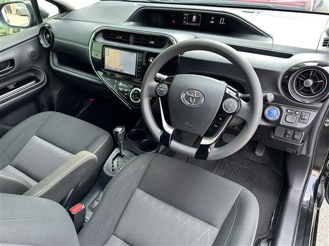 アクア Ｓスタイルブラック　トヨタセーフティセンス　純正ナビ　ＣＤ／ＤＶＤ／ＤＴＶ／Ｂｌｕｅｔｏｏｔｈ　バックカメラ　ＬＥＤオートライト　ビルトインＥＴＣ　ステアリングスイッチ　スマートキー　プッシュスタート　純正フロアマット（20枚目）