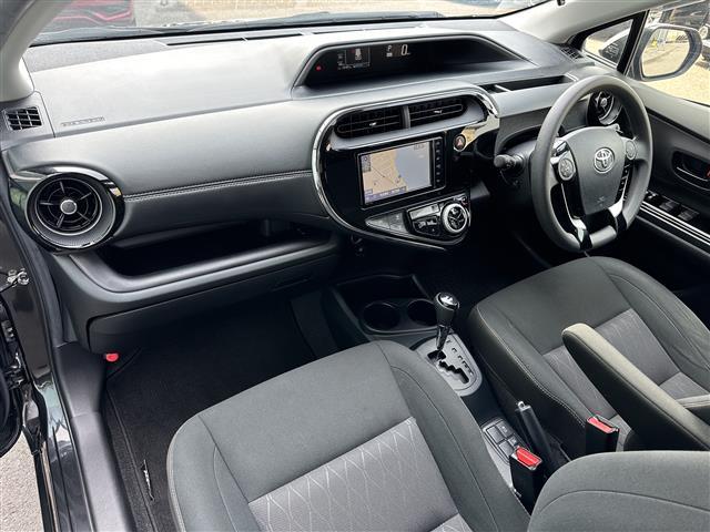 アクア Ｓスタイルブラック　トヨタセーフティセンス　純正ナビ　ＣＤ／ＤＶＤ／ＤＴＶ／Ｂｌｕｅｔｏｏｔｈ　バックカメラ　ＬＥＤオートライト　ビルトインＥＴＣ　ステアリングスイッチ　スマートキー　プッシュスタート　純正フロアマット（25枚目）