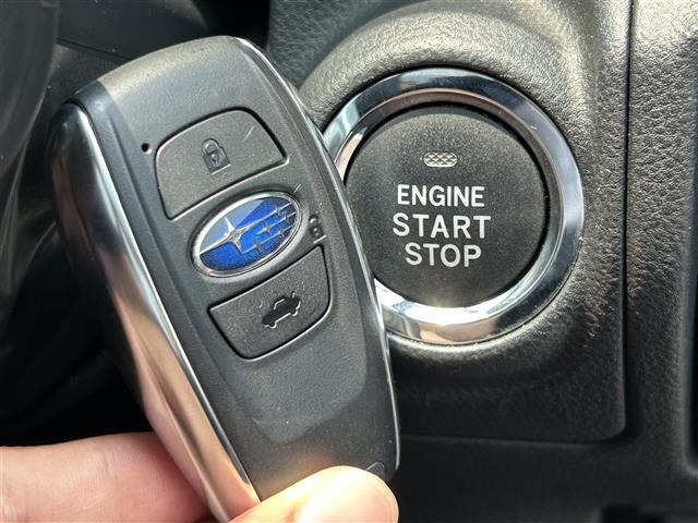 レヴォーグ ＳＴＩスポーツＲ　ＥＸ　アイサイトセーフティプラス　サンルーフ　ＳＴＩスポイラー　純正ナビ　フルセグＴＶ／Ｂｌｕｅｔｏｏｔｈ／ＵＳＢ　Ｆ／Ｓ／Ｒカメラ　レーダークルーズコントロール　デジタルミラー　純正ＡＷ付冬タイヤ積み込み（19枚目）