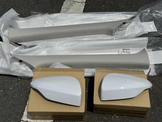 レヴォーグ ＳＴＩスポーツＲ　ＥＸ　アイサイトセーフティプラス　サンルーフ　ＳＴＩスポイラー　純正ナビ　フルセグＴＶ／Ｂｌｕｅｔｏｏｔｈ／ＵＳＢ　Ｆ／Ｓ／Ｒカメラ　レーダークルーズコントロール　デジタルミラー　純正ＡＷ付冬タイヤ積み込み（41枚目）