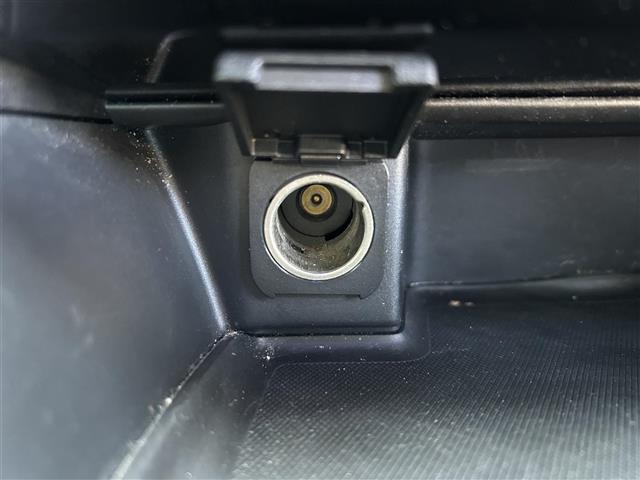 アテンザセダン ＸＤプロアクティブ　ワンオーナー　マツダコネクトナビ　フルセグＴＶ　ＡＭ／ＦＭ／ＣＤ／ＤＶＤ／ＢＴ／ＵＳＢ／ＡＵＸ　バックカメラ　レーダークルーズコントロール　ＨＵＤ　車線逸脱防止警報　ＥＴＣ　オートライト　ＬＥＤライト（11枚目）