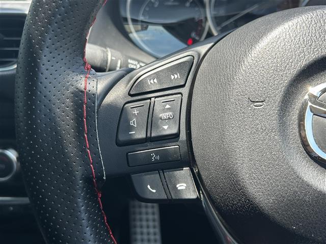アテンザセダン ＸＤプロアクティブ　ワンオーナー　マツダコネクトナビ　フルセグＴＶ　ＡＭ／ＦＭ／ＣＤ／ＤＶＤ／ＢＴ／ＵＳＢ／ＡＵＸ　バックカメラ　レーダークルーズコントロール　ＨＵＤ　車線逸脱防止警報　ＥＴＣ　オートライト　ＬＥＤライト（16枚目）