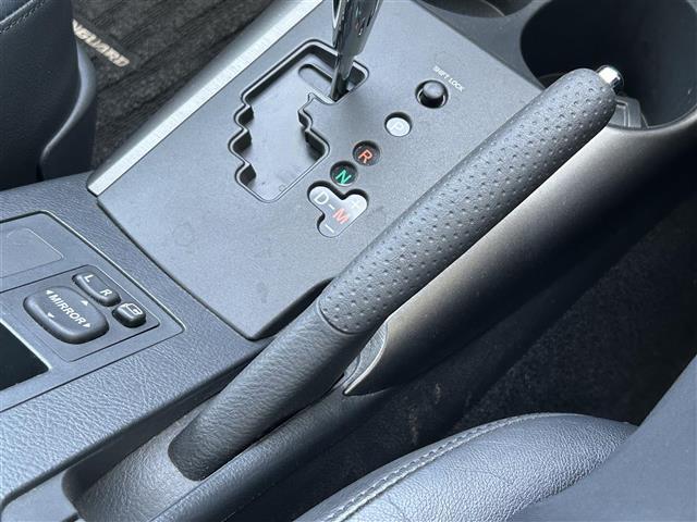 ヴァンガード ２４０Ｓ　Ｇパッケージ　ワンオーナー　純正ナビ　ＡＭ／ＦＭ／ＣＤ／ＤＶＤ／ＢＴ　ＥＴＣ　クルーズコントロール　オートライト　コーナーセンサー　Ｄ／Ｎ席シートヒーター　Ｄ／Ｎ席パワーシート　純正フロアマット　スペアキー（8枚目）