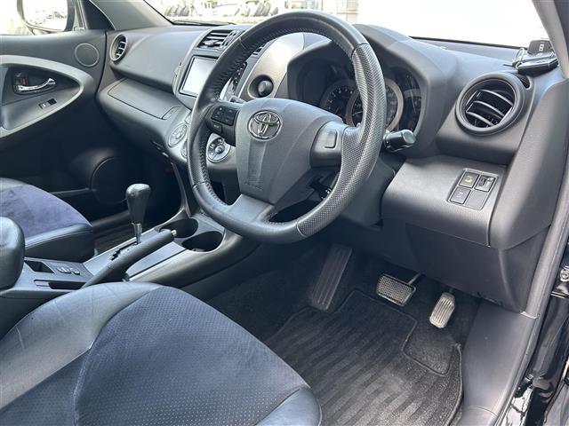 ヴァンガード ２４０Ｓ　Ｇパッケージ　ワンオーナー　純正ナビ　ＡＭ／ＦＭ／ＣＤ／ＤＶＤ／ＢＴ　ＥＴＣ　クルーズコントロール　オートライト　コーナーセンサー　Ｄ／Ｎ席シートヒーター　Ｄ／Ｎ席パワーシート　純正フロアマット　スペアキー（19枚目）