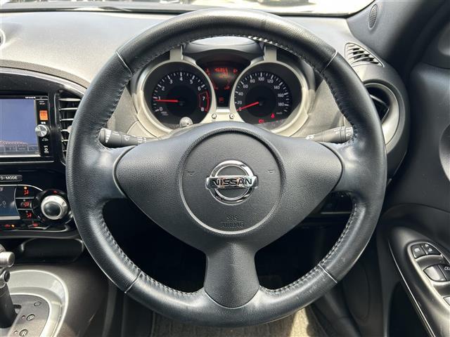 ジューク １５ＲＸ　ワンオーナー　純正ナビ　ＡＭ／ＦＭ／ＣＤ／ＤＶＤ／ＢＴ　全周囲カメラ　ＥＴＣ　　オートライト　ＨＩＤライト　フォグランプ　純正フロアマット　アイドリングストップ　スマートキー（12枚目）