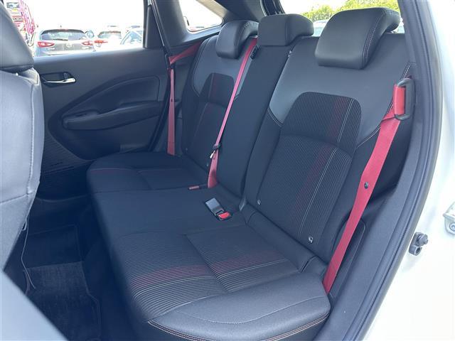 オーラ ニスモ　純正ナビ　ＡＭ／ＦＭ／ＵＳＢ／ＢＴ／ＨＤＭＩ　フルセグＴＶ　ＮＩＳＭＯエアロ装着車　ＮＩＳＭＯ仕様ステアリング　ＮＩＳＭＯ仕様シート　ドライブレコーダー　衝突軽減ブレーキ　車線逸脱防止　全方位カメラ（21枚目）