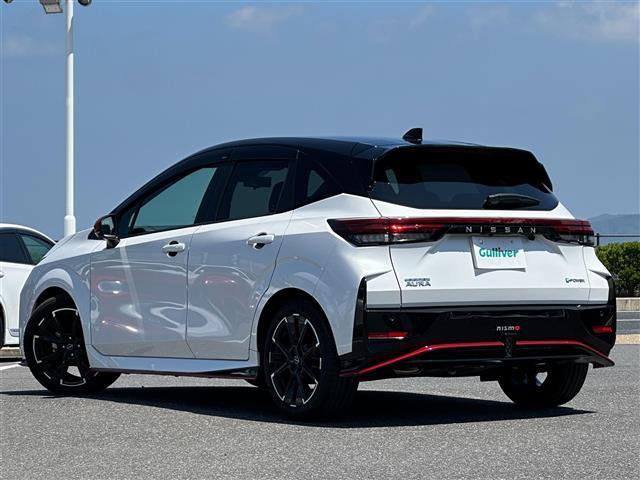 オーラ ニスモ　純正ナビ　ＡＭ／ＦＭ／ＵＳＢ／ＢＴ／ＨＤＭＩ　フルセグＴＶ　ＮＩＳＭＯエアロ装着車　ＮＩＳＭＯ仕様ステアリング　ＮＩＳＭＯ仕様シート　ドライブレコーダー　衝突軽減ブレーキ　車線逸脱防止　全方位カメラ（42枚目）