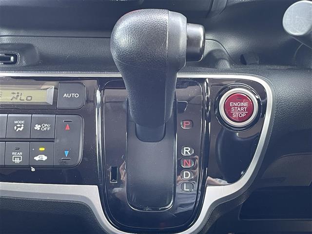 Ｎ－ＢＯＸ Ｇ　ワンオーナー　社外メモリナビ　ＡＭ　ＦＭ　ＣＤ　ＤＶＤ　Ｂｌｕｅｔｏｏｔｈ　フルセグＴＶ　オートエアコン　横滑り防止装置　ヘッドライトレベライザー　電動格納式ミラー　取扱説明書　保証書（15枚目）