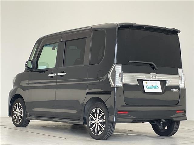 タント カスタムＸ　トップエディションＳＡＩＩ　純正ナビ　パワースライドドア　バックカメラ　コーナーセンサー　純正アルミホイール　ＬＥＤヘッドライト　ドライブレコーダー　衝突軽減システム　ＥＴＣ　ステアリングスイッチ　スマート　プッシュスタート（20枚目）