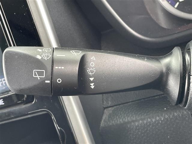 ルーミー カスタムＧ－Ｔ　純正９インチナビ（ＡＭ／ＦＭ／ＣＤ／Ｂｌｕｅｔｏｏｔｈ）／フルセグテレビ／両側パワースライドドア／オートマチックハイビーム／クルーズコントロール／コーナーセンサー／ビルドインＥＴＣ／横滑り防止（14枚目）