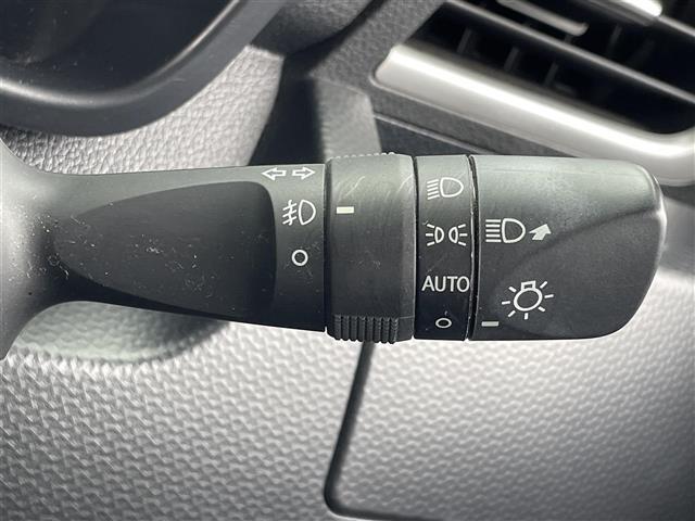 ルーミー カスタムＧ－Ｔ　純正９インチナビ（ＡＭ／ＦＭ／ＣＤ／Ｂｌｕｅｔｏｏｔｈ）／フルセグテレビ／両側パワースライドドア／オートマチックハイビーム／クルーズコントロール／コーナーセンサー／ビルドインＥＴＣ／横滑り防止（15枚目）