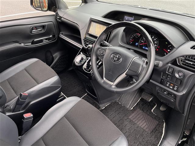 ノア Ｓｉ　ダブルバイビーＩＩＩ　社外ナビ／フルセグテレビ／ＡＭ／ＦＭ／ＣＤ／Ｂｌｕｅｔｏｏｔｈ／オートハイビーム／クルーズコントロール／レーンアシスト／コーナーセンサー／両側パワスラ／ＥＴＣ／横滑り防止装置／電動格納ミラー（20枚目）