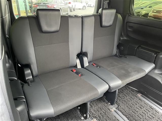 ノア Ｓｉ　ダブルバイビーＩＩＩ　社外ナビ／フルセグテレビ／ＡＭ／ＦＭ／ＣＤ／Ｂｌｕｅｔｏｏｔｈ／オートハイビーム／クルーズコントロール／レーンアシスト／コーナーセンサー／両側パワスラ／ＥＴＣ／横滑り防止装置／電動格納ミラー（23枚目）
