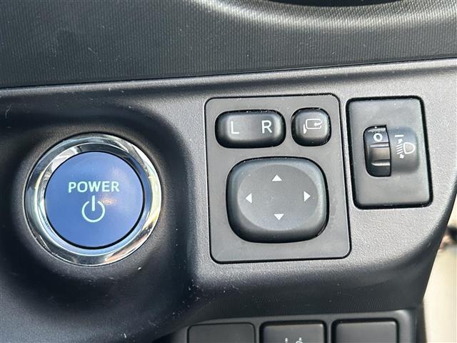 アクア Ｓ　トヨタセーフティセンス☆純正ナビ☆ＣＤ／ワンセグＴＶ／Ｂｌｕｅｔｏｏｔｈ☆バックカメラ☆オートライト☆オートマチックハイビーム　☆ＬＤＡ☆スマートキー☆スペアキー　☆プッシュスタート（17枚目）