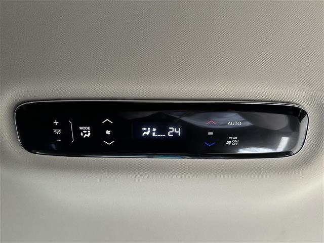 オデッセイハイブリッド ｅ：ＨＥＶアブソルート・ＥＸ　１オーナー／純正１０型ナビ／全周囲カメラ／ＴＥＩＮ車高調／マーベリック２０インチＡＷ／フリップダウン／デジタルインナーミラー／両側パワースライドドア／シーケンシャルランプ／ハンズフリーパワーゲート（8枚目）