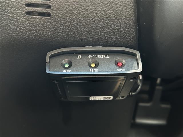 オデッセイハイブリッド ｅ：ＨＥＶアブソルート・ＥＸ　１オーナー／純正１０型ナビ／全周囲カメラ／ＴＥＩＮ車高調／マーベリック２０インチＡＷ／フリップダウン／デジタルインナーミラー／両側パワースライドドア／シーケンシャルランプ／ハンズフリーパワーゲート（10枚目）