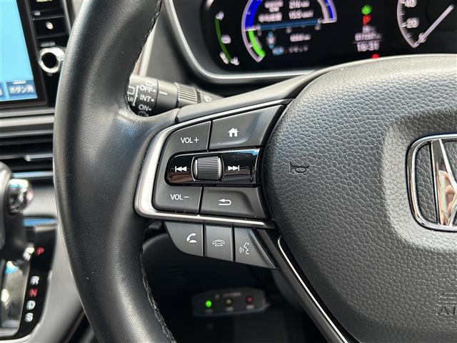 オデッセイハイブリッド ｅ：ＨＥＶアブソルート・ＥＸ　１オーナー／純正１０型ナビ／全周囲カメラ／ＴＥＩＮ車高調／マーベリック２０インチＡＷ／フリップダウン／デジタルインナーミラー／両側パワースライドドア／シーケンシャルランプ／ハンズフリーパワーゲート（16枚目）