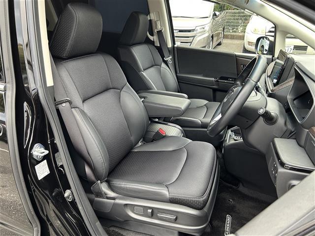 オデッセイハイブリッド ｅ：ＨＥＶアブソルート・ＥＸ　１オーナー／純正１０型ナビ／全周囲カメラ／ＴＥＩＮ車高調／マーベリック２０インチＡＷ／フリップダウン／デジタルインナーミラー／両側パワースライドドア／シーケンシャルランプ／ハンズフリーパワーゲート（22枚目）
