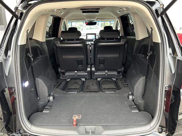 オデッセイハイブリッド ｅ：ＨＥＶアブソルート・ＥＸ　１オーナー／純正１０型ナビ／全周囲カメラ／ＴＥＩＮ車高調／マーベリック２０インチＡＷ／フリップダウン／デジタルインナーミラー／両側パワースライドドア／シーケンシャルランプ／ハンズフリーパワーゲート（30枚目）