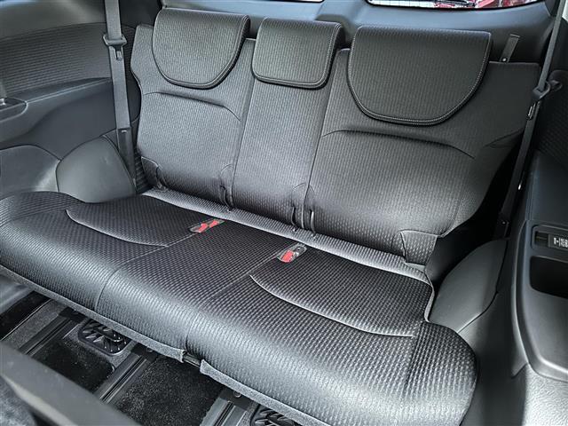 オデッセイハイブリッド ｅ：ＨＥＶアブソルート・ＥＸ　１オーナー／純正１０型ナビ／全周囲カメラ／ＴＥＩＮ車高調／マーベリック２０インチＡＷ／フリップダウン／デジタルインナーミラー／両側パワースライドドア／シーケンシャルランプ／ハンズフリーパワーゲート（31枚目）