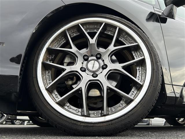 オデッセイハイブリッド ｅ：ＨＥＶアブソルート・ＥＸ　１オーナー／純正１０型ナビ／全周囲カメラ／ＴＥＩＮ車高調／マーベリック２０インチＡＷ／フリップダウン／デジタルインナーミラー／両側パワースライドドア／シーケンシャルランプ／ハンズフリーパワーゲート（40枚目）