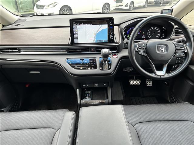 オデッセイハイブリッド ｅ：ＨＥＶアブソルート・ＥＸ　１オーナー／純正１０型ナビ／全周囲カメラ／ＴＥＩＮ車高調／マーベリック２０インチＡＷ／フリップダウン／デジタルインナーミラー／両側パワースライドドア／シーケンシャルランプ／ハンズフリーパワーゲート（42枚目）